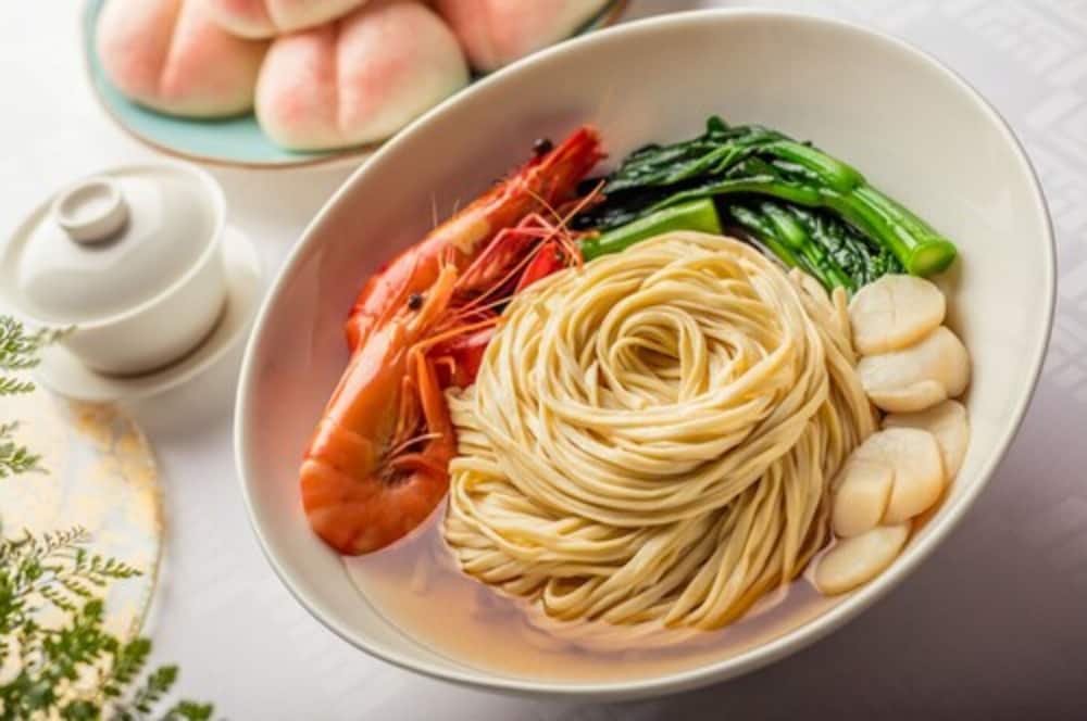 Фото Hualuxe Nanjing Yangtze River, an Ihg Hotel