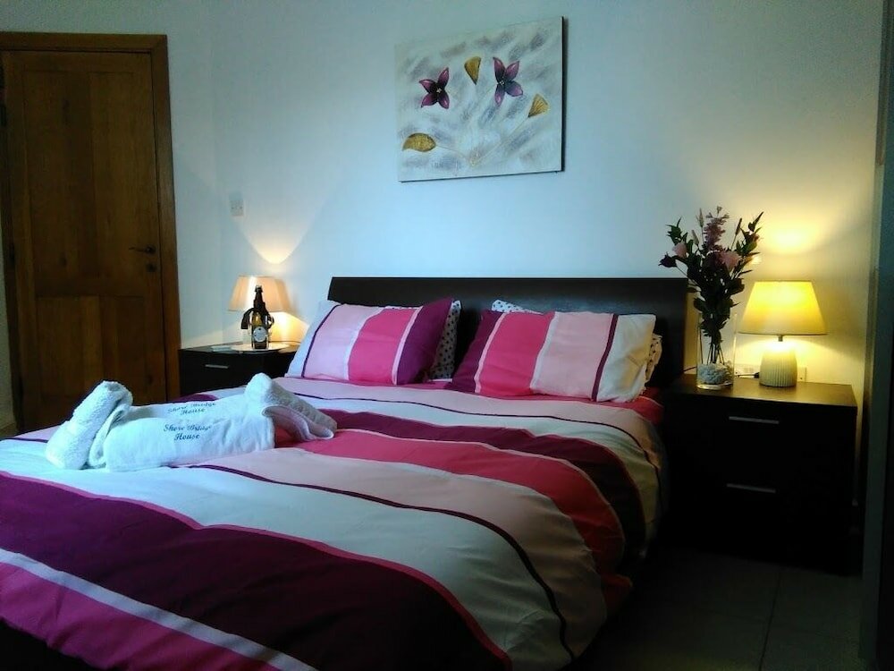 Фото Shore Bridge House