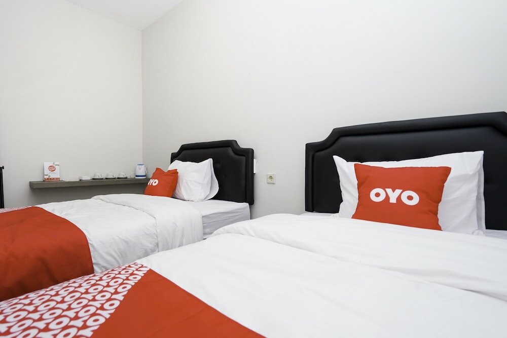 Фото Oyo 1985 F7 Residence