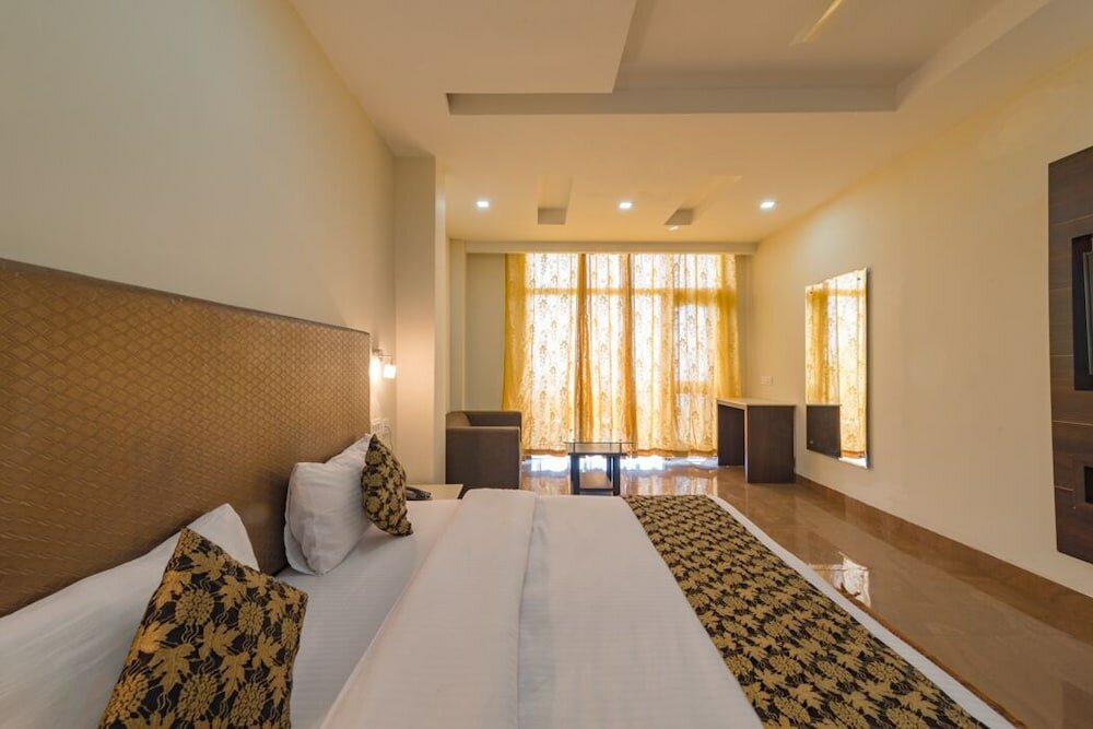 Фото Dal Lake Resort