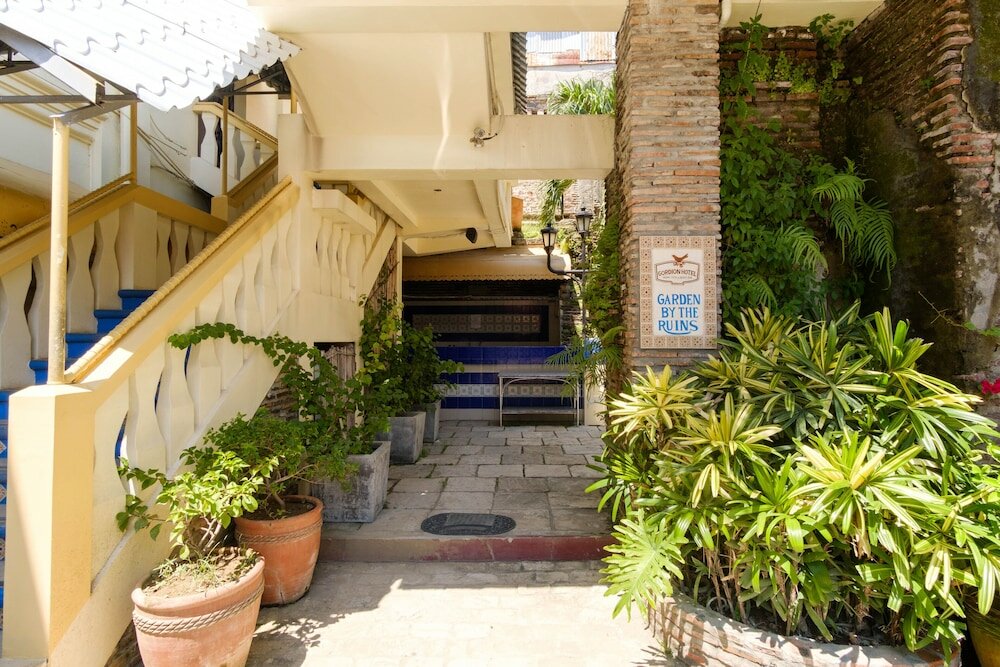 Фото RedDoorz Plus @ Calle Crisologo Vigan