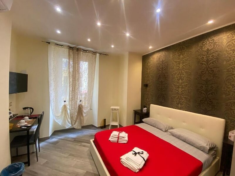 Гостиница Suites Colombo в Специи