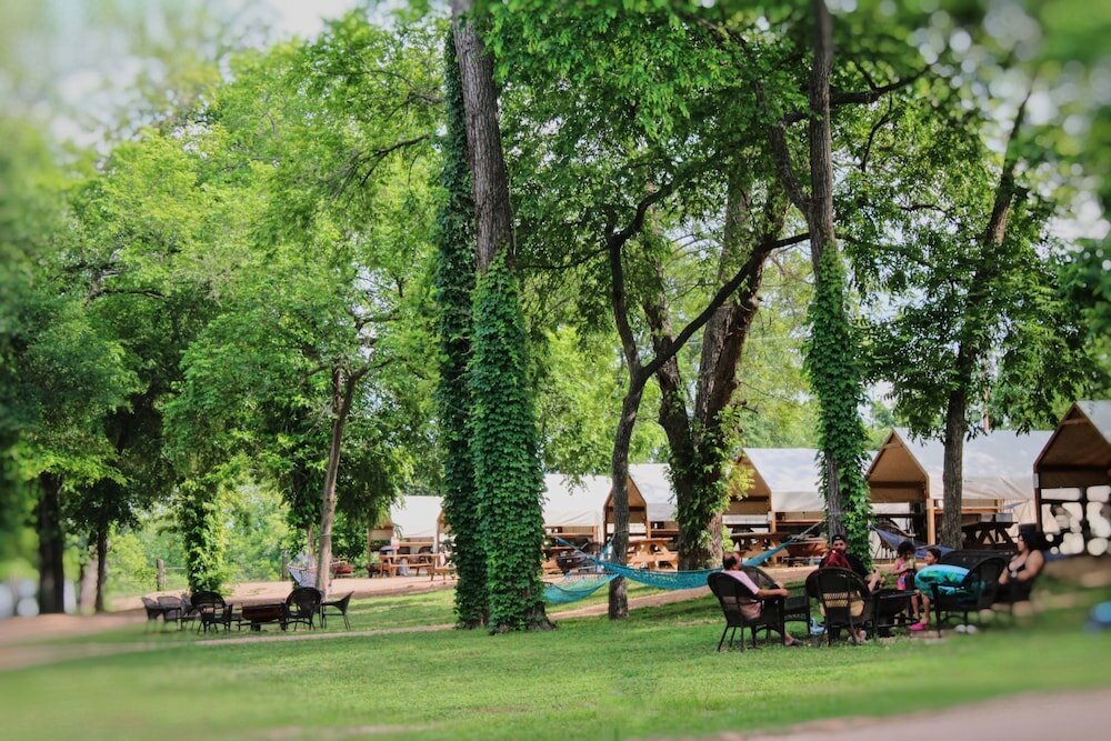 Фото Son's Blue River Camp Glamping Cabin Q