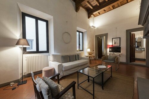 Davanzati Halldis Apartment