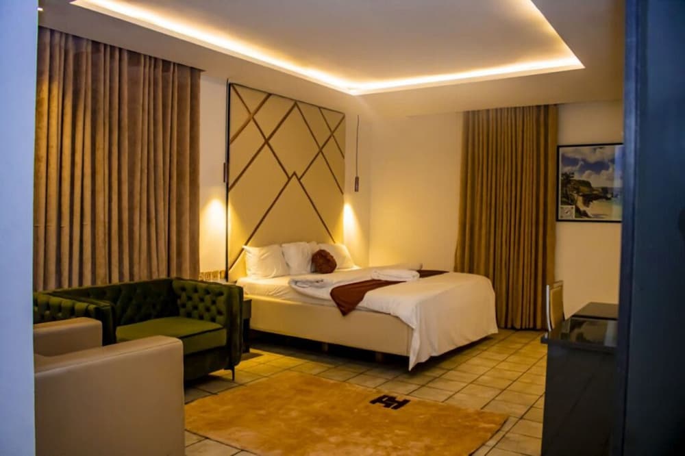 Фото отеля 2