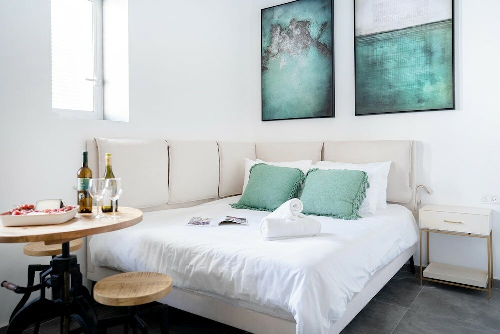 Фото Carmel Beach House by Berry Stays