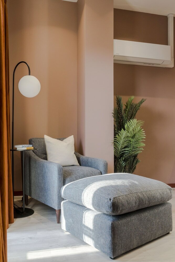 Фото Your Apartment Milton Keynes