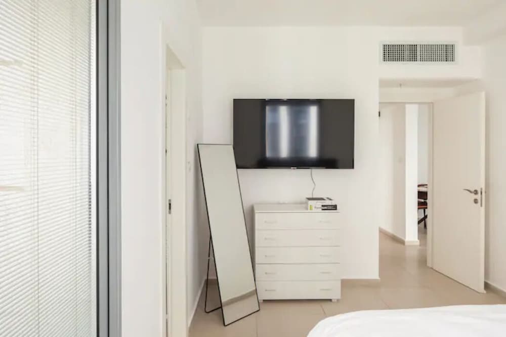 Фото SeaPark Luxury Apartments	