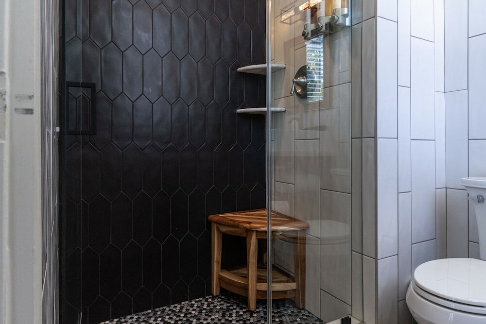 Фото The Porch on Frances Inn