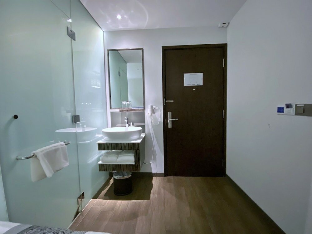 Фото Bliss Hotel Singapore