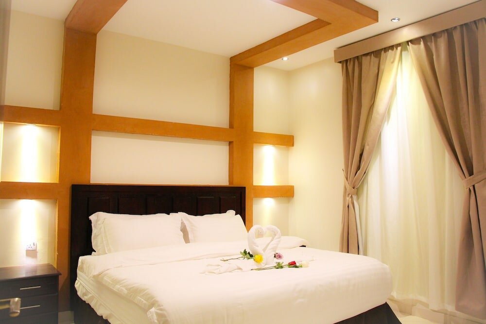 Фото Summerland Suites