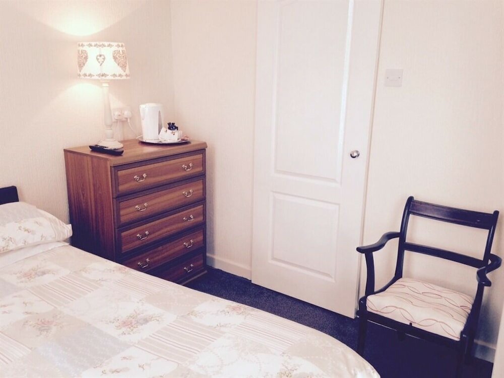 Фото Hazelgrove Guest House