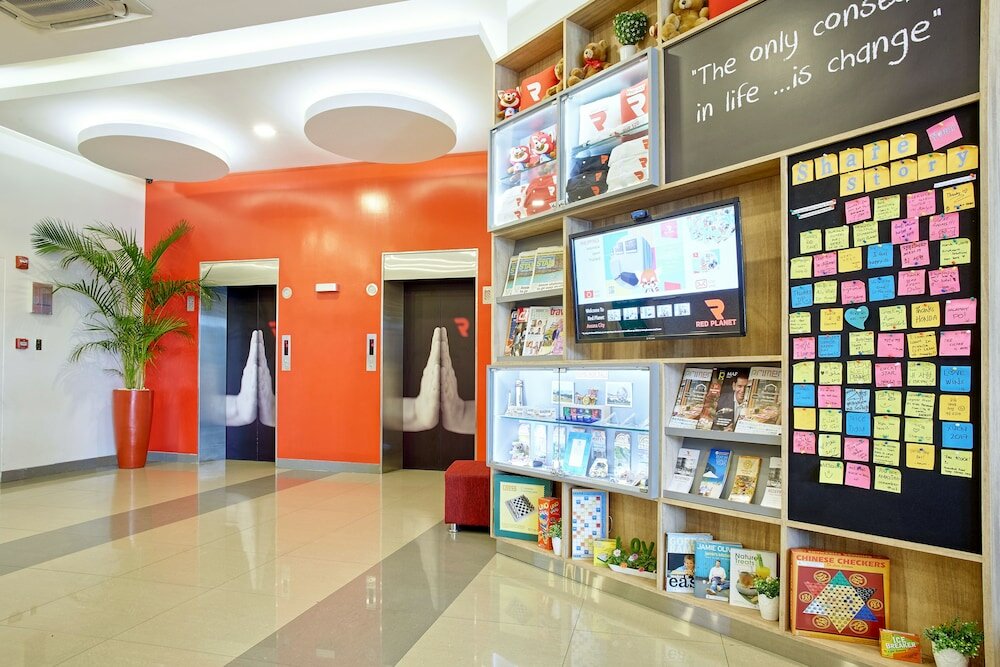 Фото Red Planet Manila Aseana City