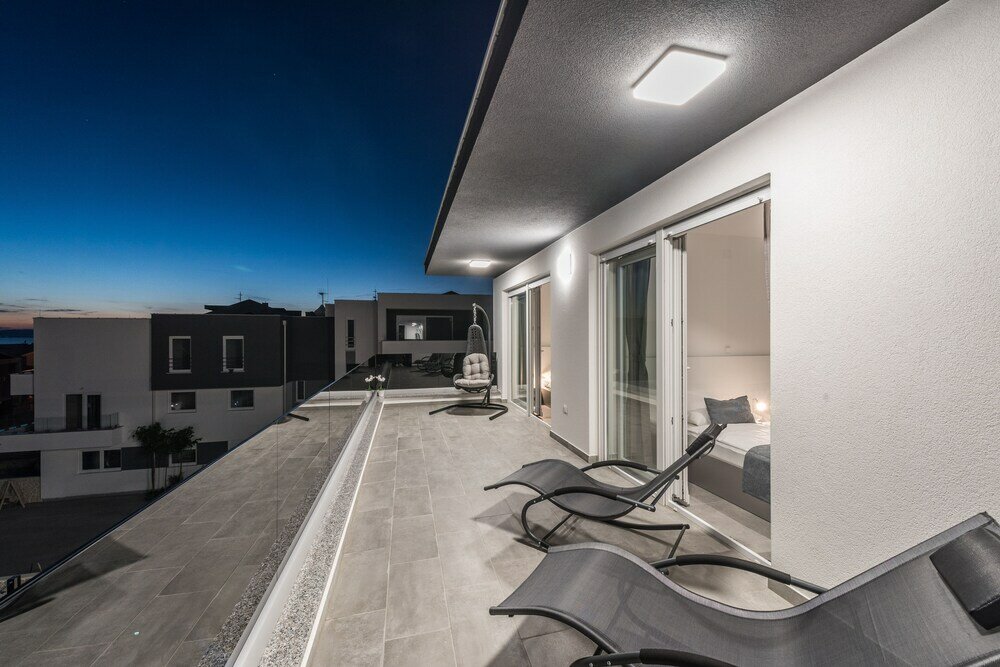 Фото Villa Magnifica Penthouse with Jacuzzi