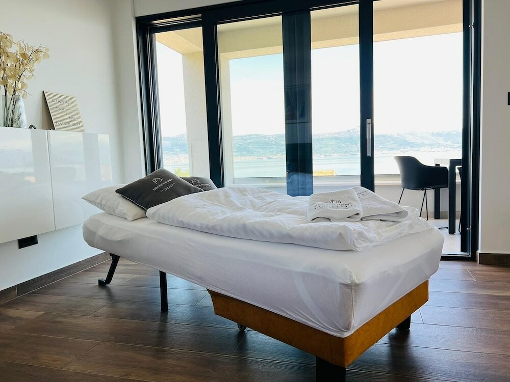 Фото House & Home Slatine