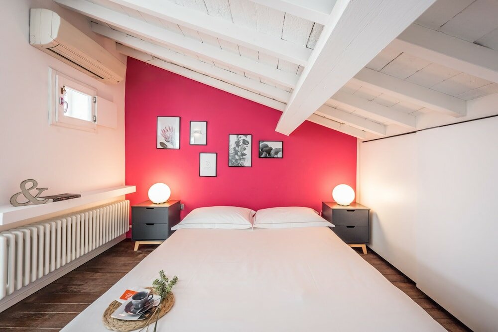 Фото Emilia Suite Urban