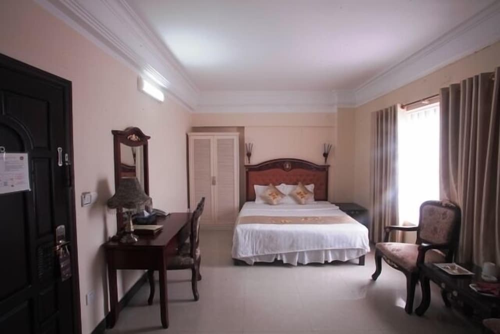 Фото Classic Hoang Long Hotel