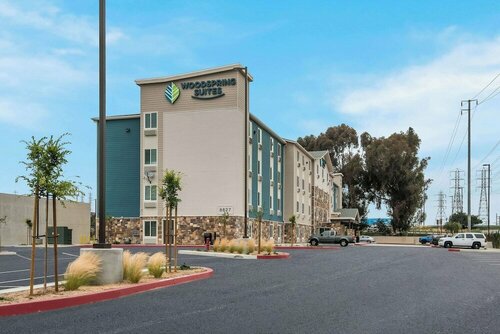 Гостиница WoodSpring Suites Bellflower - Los Angeles в Беллфлауэр
