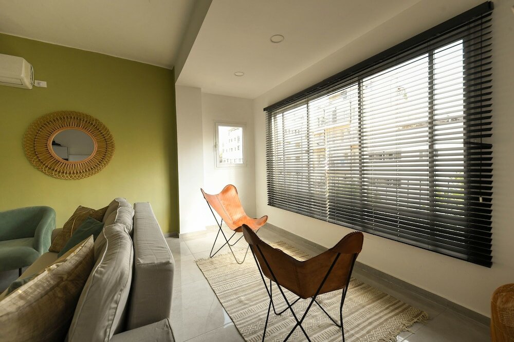 Фото Prime location Sunny 3bedroom apartment