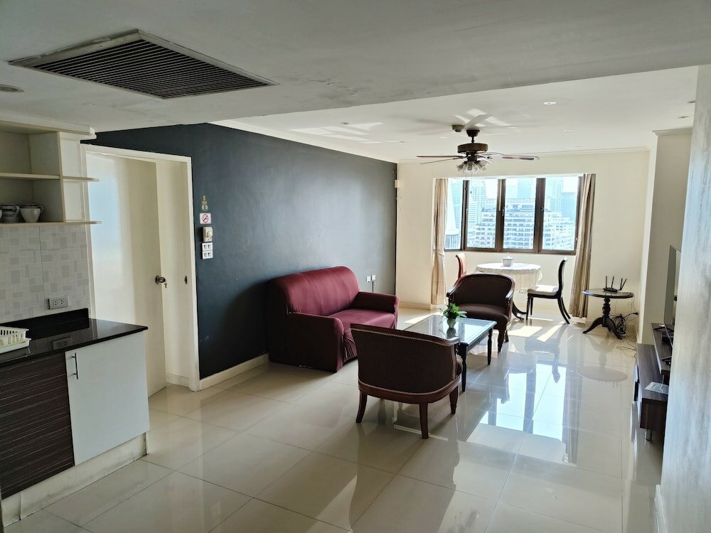 Фото Omni Tower Direct Rooms Sukhumvit Soi 4