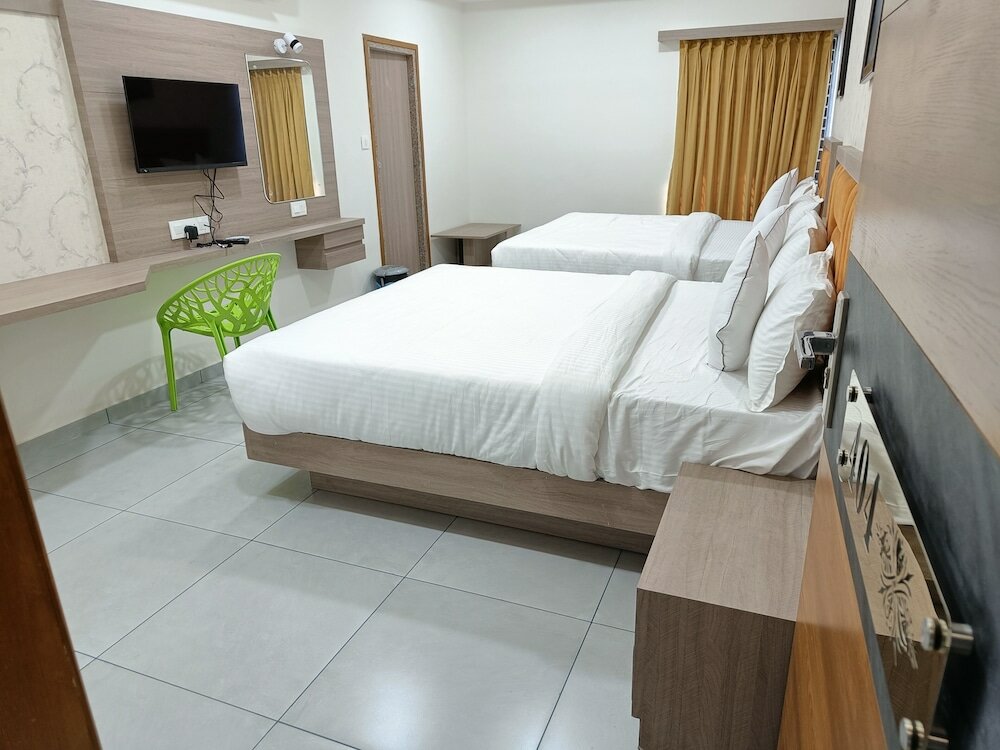 Фото Hotel Lotus