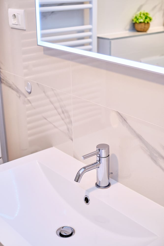 Фото Brand New Apartment Split3