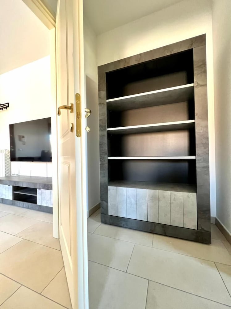 Фото Modern renovated apartment in Olbia with