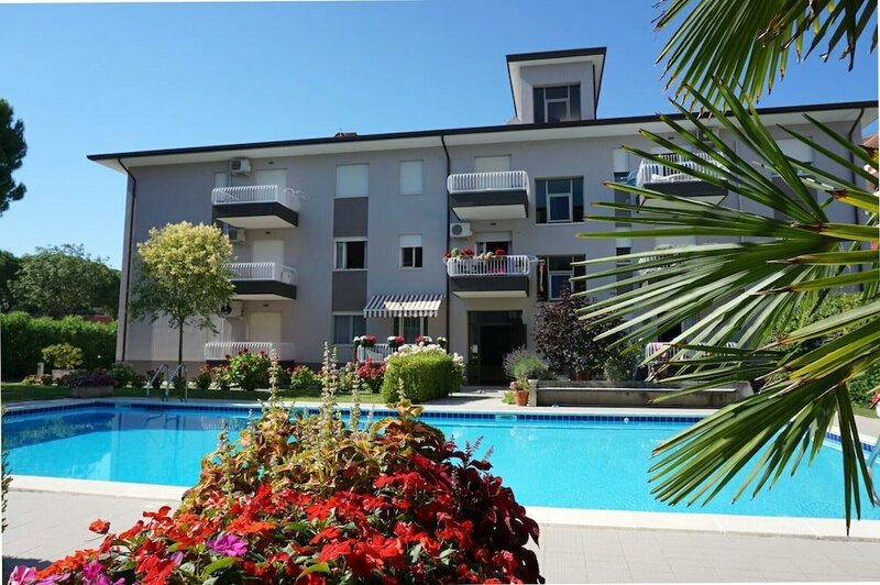 Апартаменты Beautiful Apartment With Pool for 5 People by Beahost Rentals