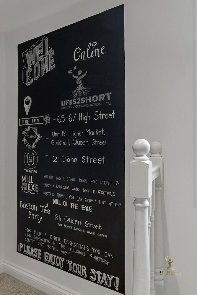 Фото Luxe Courtyard Apt - Exeter City Centre