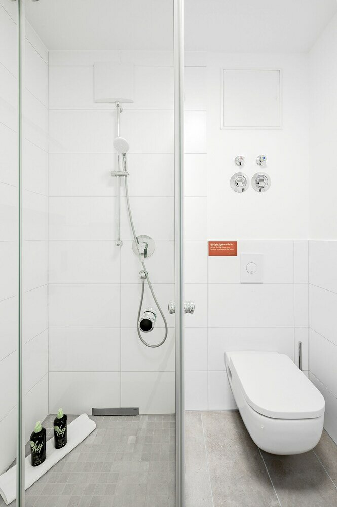 Фото Limehome Metzingen Wilhelmstr