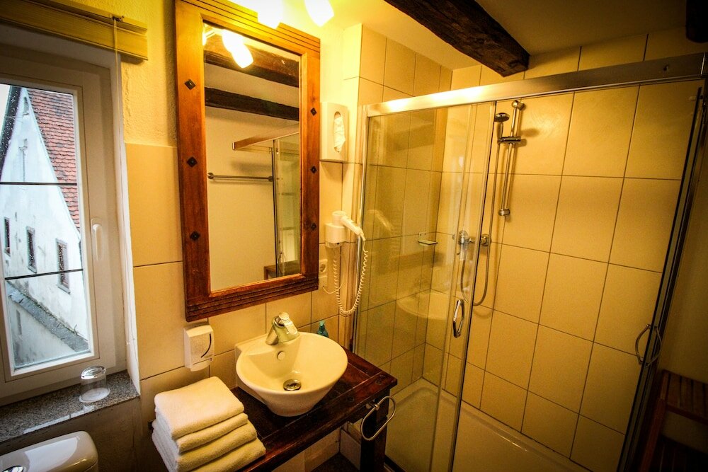 Фото Hotel und Restaurant Zum Löwen