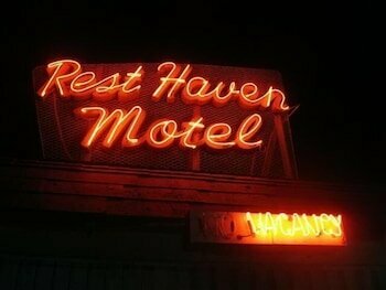 Гостиница Rest Haven Motel в Санта Монике