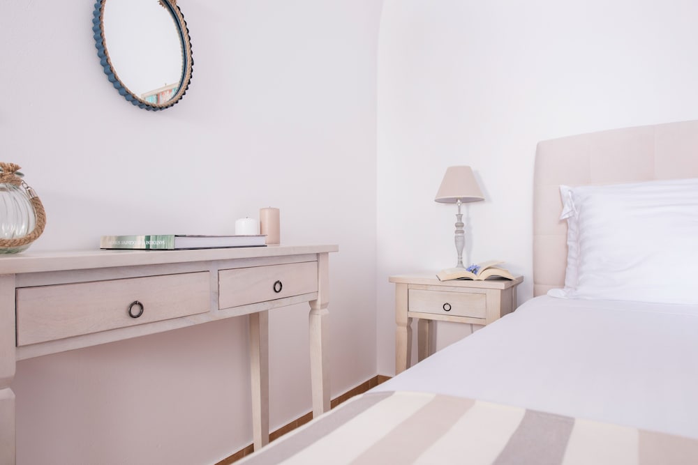 Фото Aenaon Estate 1896 by K&k