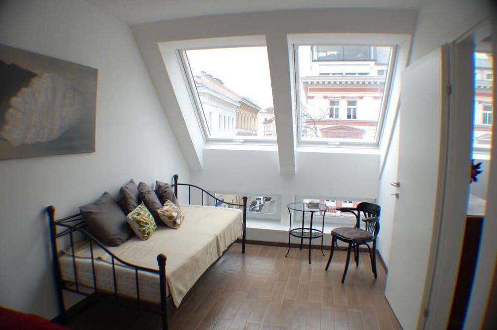 Фото Alga Apartments am Westbahnhof