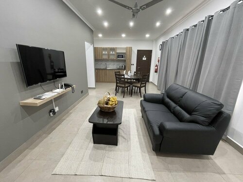 Гостиница B Holiday Apartments