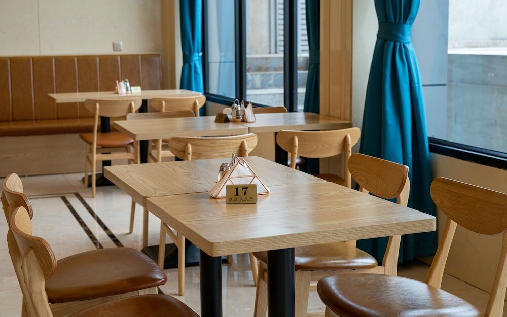 Фото G. C Royal Hotel