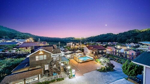Гостиница Gyeongju Areummaru Pension в Кенджу