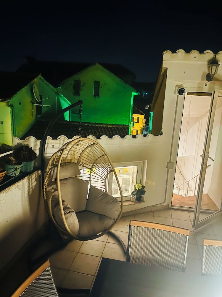 Фото Poetry House