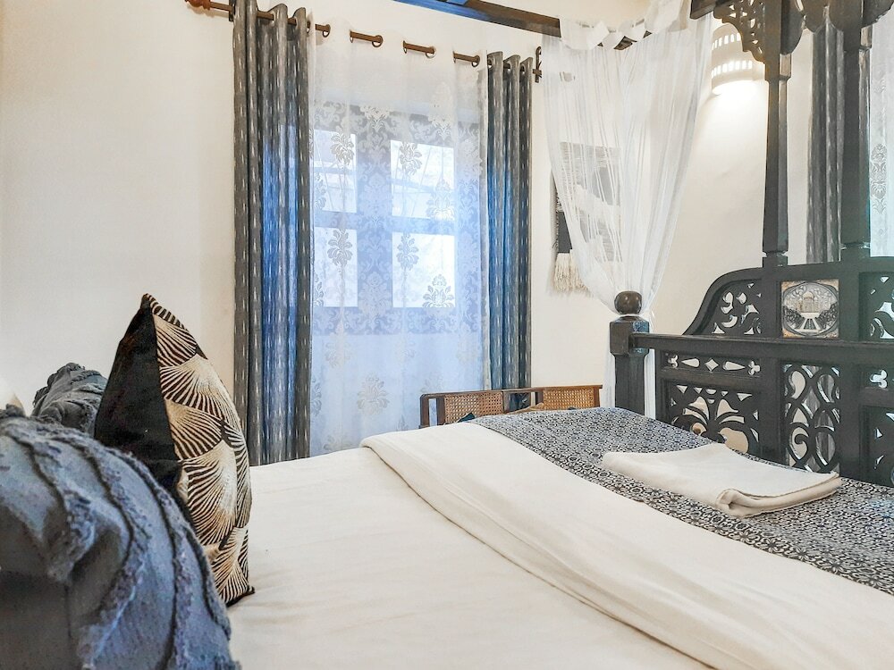 Фото Beach villa Anjuna with private pool