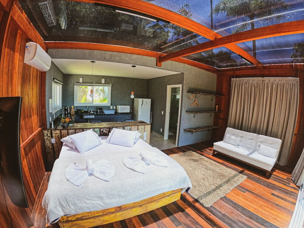 Фото Casa de Vidro - Hospedar com Propósito