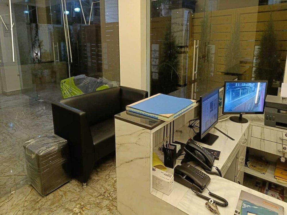 Фото Hotel Sheldon Inn