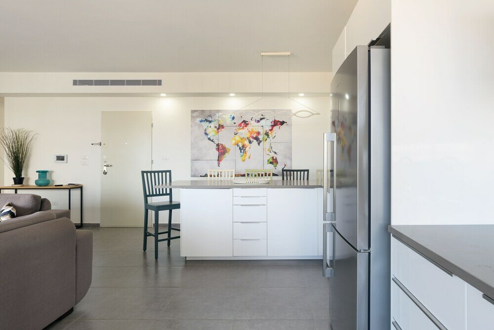 Фото Апартаменты Deluxe & Terrace with City Overview by FeelHome