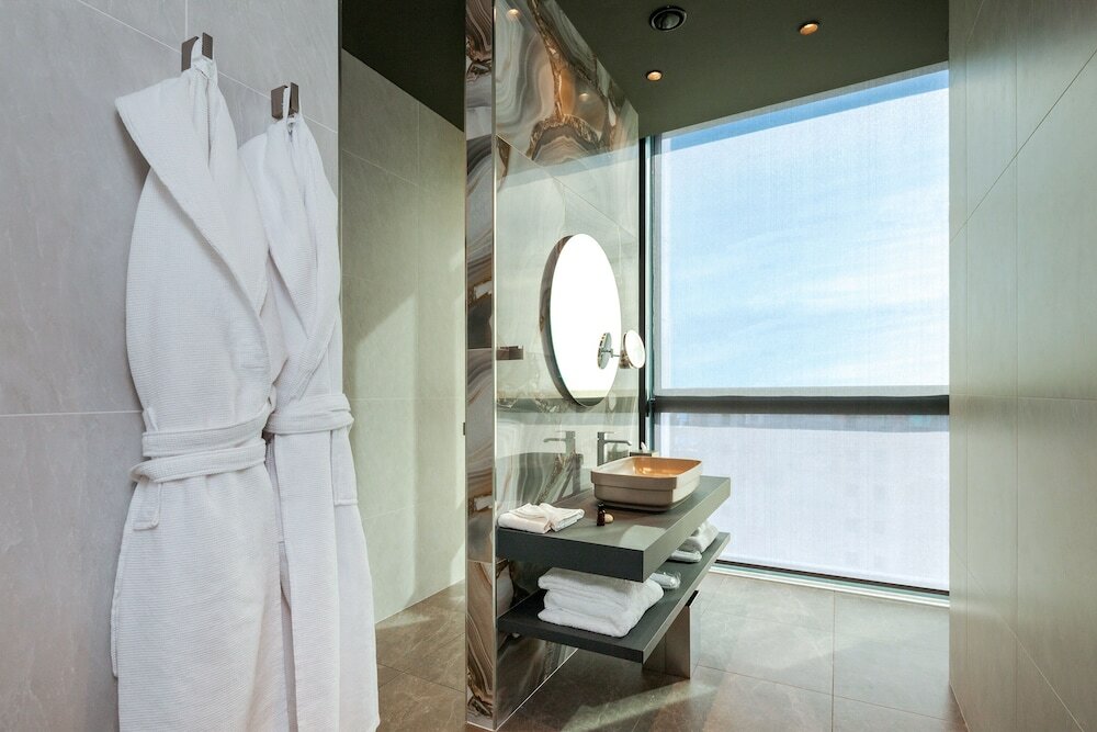 Фото Only Boutique and Suites