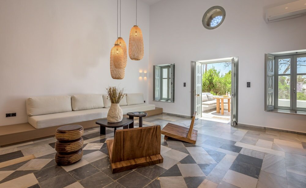 Фото Sunset Plaka