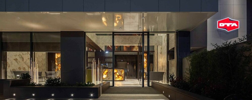 Фото Only Boutique and Suites