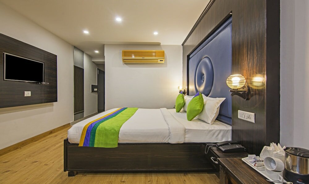 Фото отеля 2