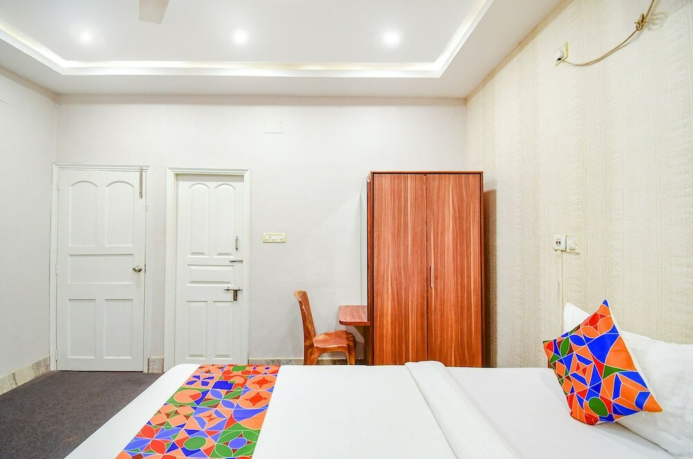 Фото Fabhotel Saltlake Regency