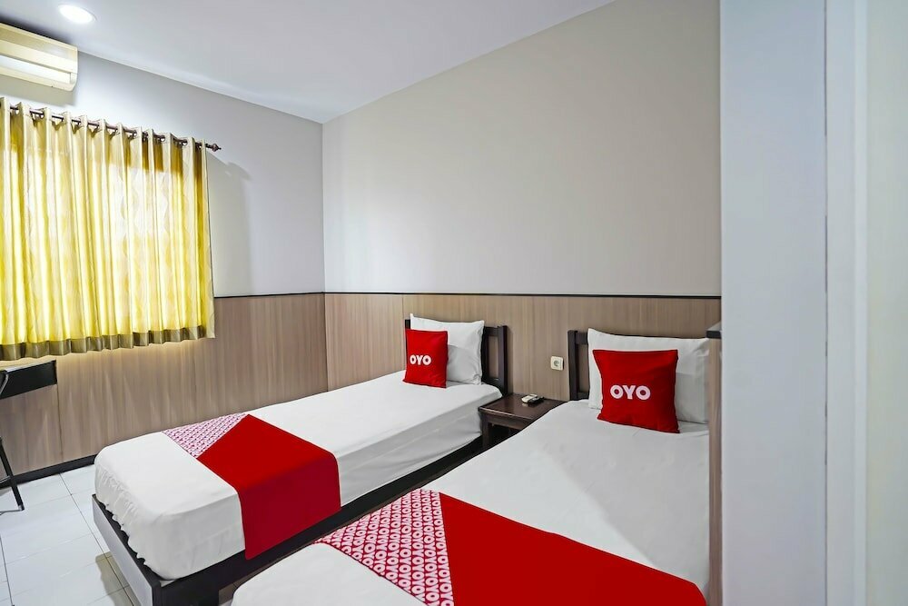 Hotel Super Oyo 91710 Hotel Anugerah, Jember, photo