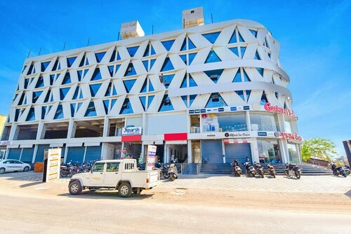 Гостиница Fabhotel Royal City