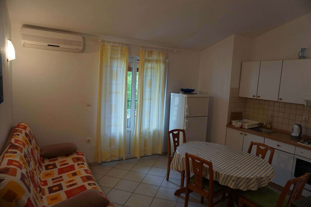 Фото Hostel Makarska